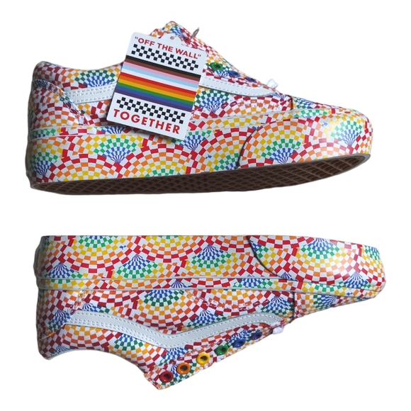 VANS- PRIDE RAINBOWS OLD SKOOL PLATFORM SHOES - Picture 4 of 11